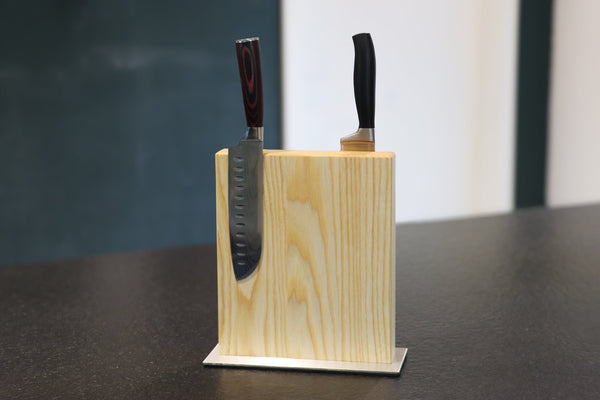 Magnetischer Messerblock aus Esche