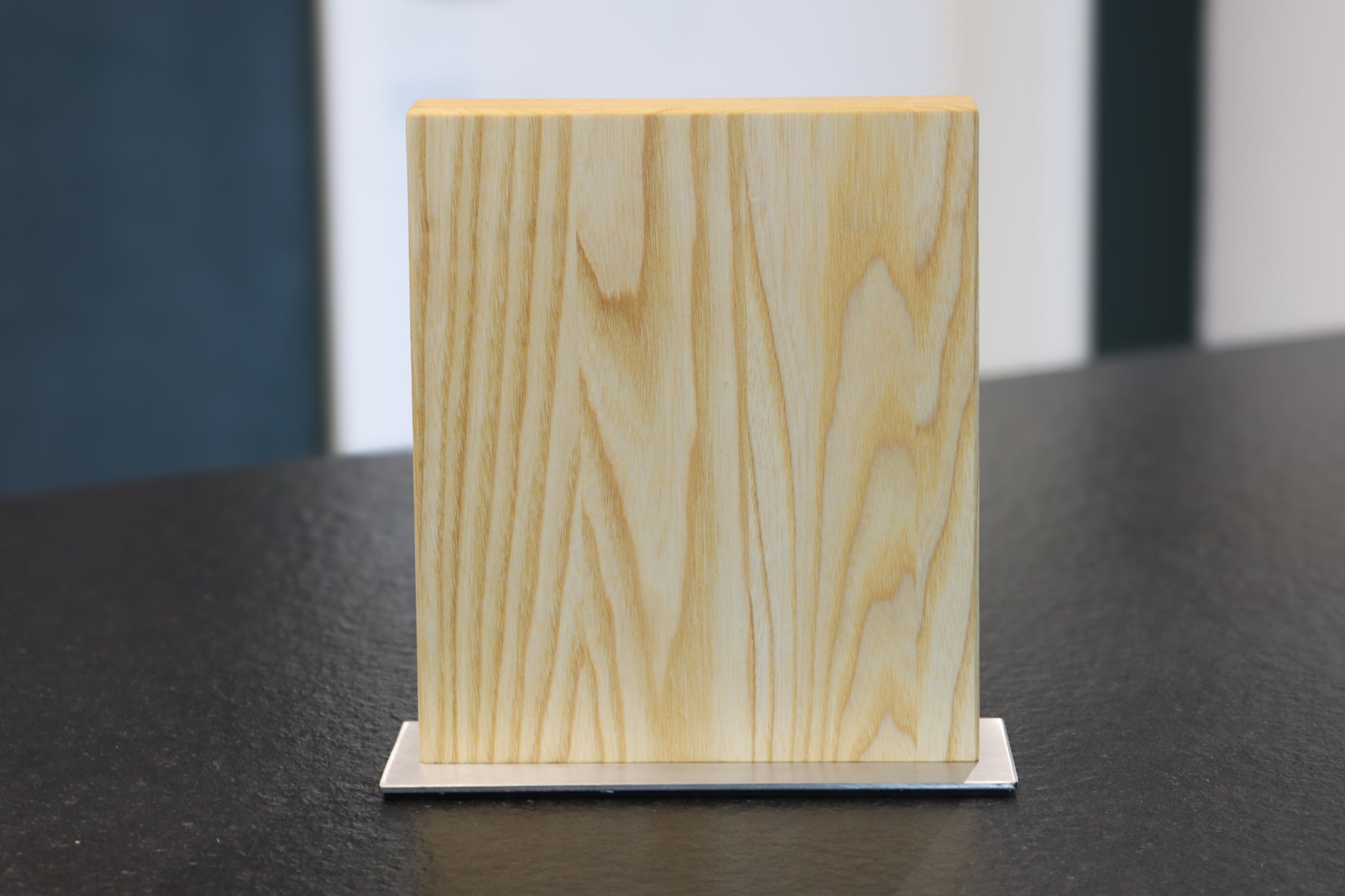 Magnetischer Messerblock aus Esche - Echtholz Manufaktur Thunig