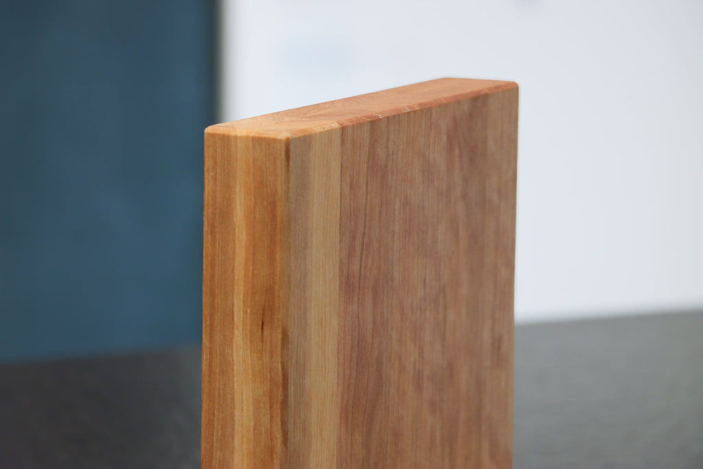 Magnetischer Messerblock aus Kirschbaum