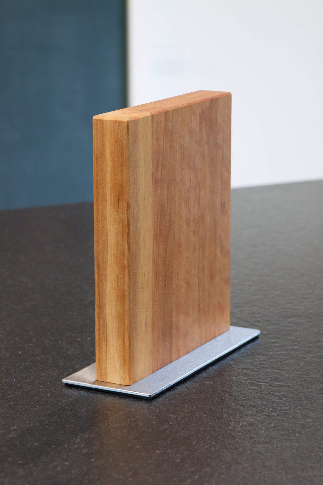 Magnetischer Messerblock aus Kirschbaum