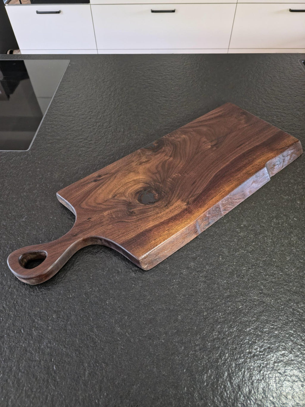 Servierbrett aus Nussbaum Unikat - Echtholz Manufaktur Thunig